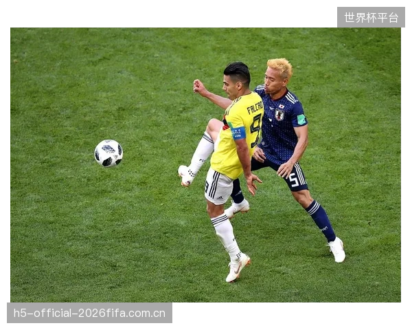 长友佑都的入选凸显其精神领袖价值，他的大赛经验将是稳定日本队后防线的关键因素。